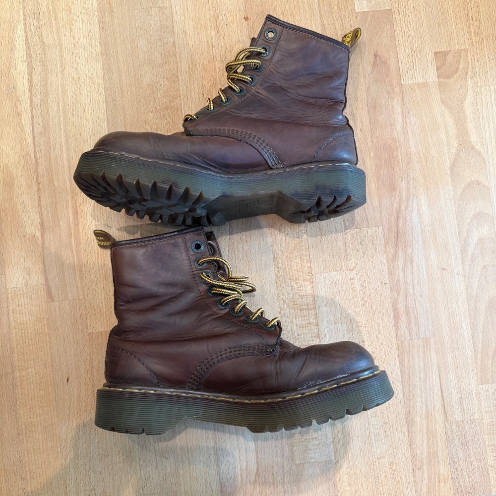 Vintage Doc Marten's, purchased Christmas 1998 PLEASE READ FOR SIZING INFO - Picture 2 of 8